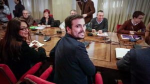 Mesa negociacion Podemos IU