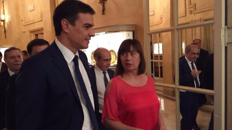 Sánchez ha definido a Armengol como "luchadora nata"