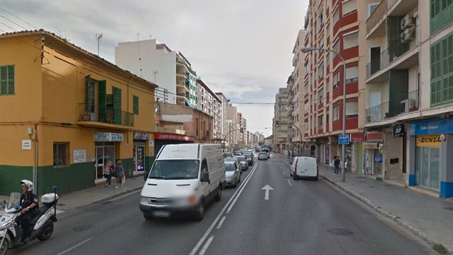 El conductor emprendió parte de la huída circulando por el carril de sentido contrario