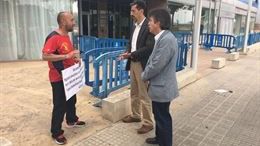 Fernando Navarro y Xavier Pericay han visitado a Guillermo Amorós