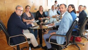 Barcel&oacute; y Torres se han reunido junto a sus respectivos equipos
