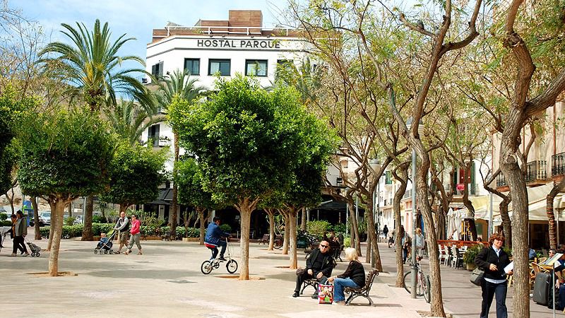 Propone la figura de 'vigilante del parque'