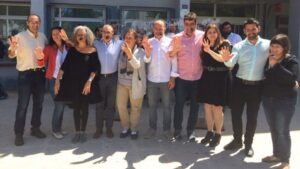 El candidato multipartido arranca la campa&ntilde;a en un barrio obrero de Palma