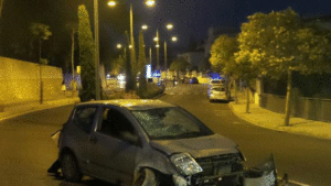 As&iacute; qued&oacute; el coche tras la colisi&oacute;n