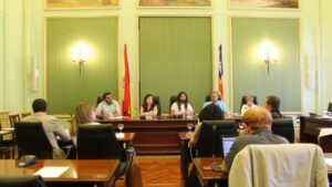 El conseller ha comparecido en el Parlament