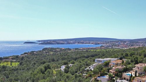 También va dirigido a los turistas