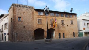 Fachada del Ajuntament de Campos