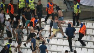 La Eurocopa 2016 destaca por los actos violentos de hinchas radicales