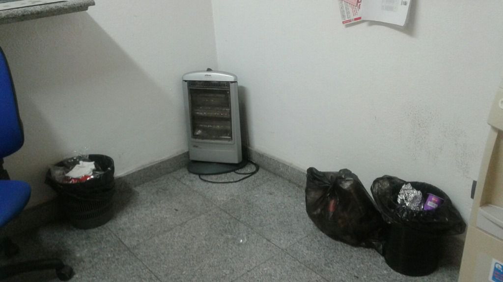 Se quejan de que el cuarto no se limpia ni se recogen las bolsas de basura