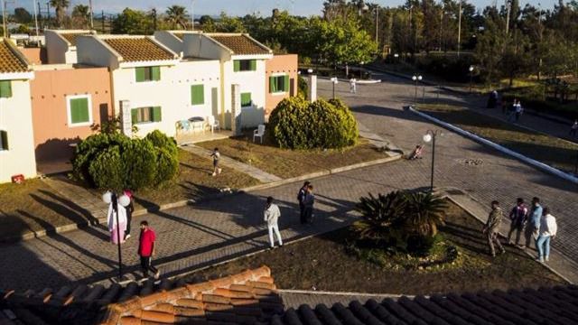 Son 38 bungalows perfectamente pintados