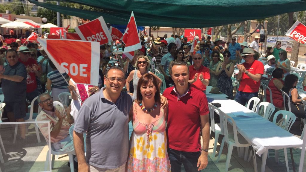 El alcalde de Calvià, la presidenta del Govern y el candidato Pere Joan Pons.