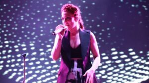 La cantante brit&aacute;nica en un momento de la actuaci&oacute;n