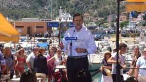 Rajoy ha cerrado un m&iacute;tin en el Port de S&oacute;ller