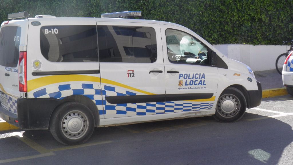 policia local santa eularia