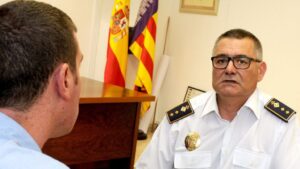 polic&iacute;a