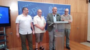 Miquel Ensenyat junto a los organizaodres