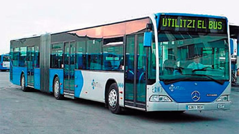 En Plaza Espanya, Avenida Argentina, institutos y cerca del museo de Es Baluard