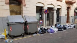 La inmundicia se ha hecho con las calles