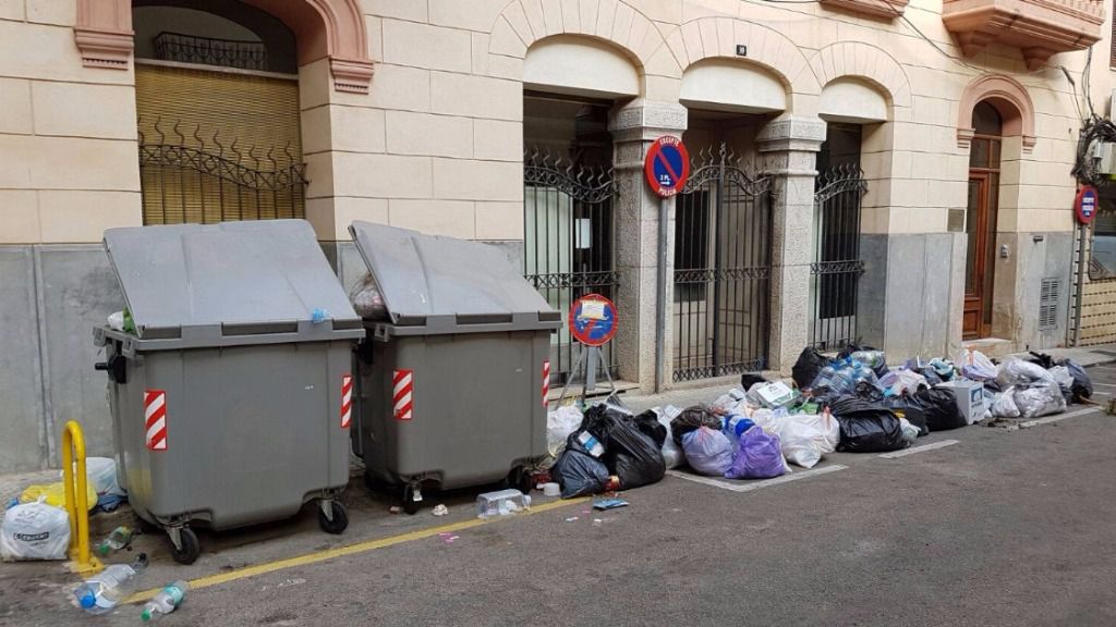 La inmundicia se ha hecho con las calles