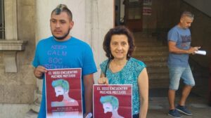Los impulsores de la campa&ntilde;a, en los Juzgados