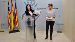Acusa al teniente de alcalde de Urbanisme, Antoni Noguera, de "incapacidad"