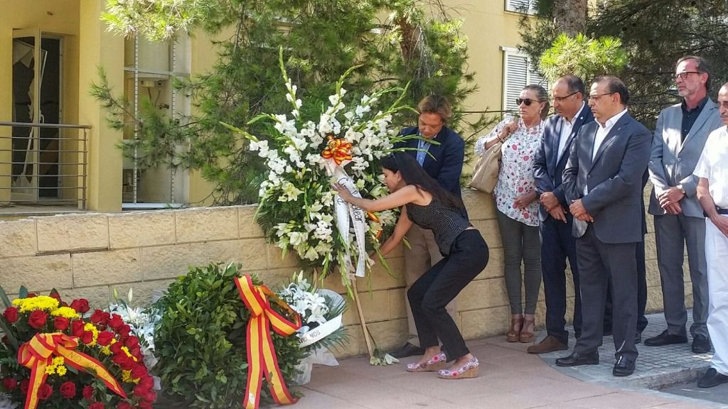 En la imagen un momento del homenaje a los dos guardia civiles asesinados