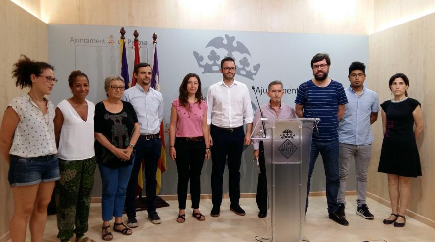Hila y el resto del gobierno municipal han arropado al edil
