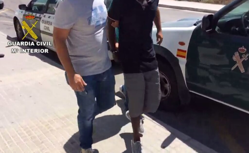 Actuaban con violencia e intimidación