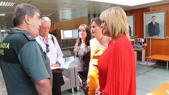 guardia civil en consell reunion