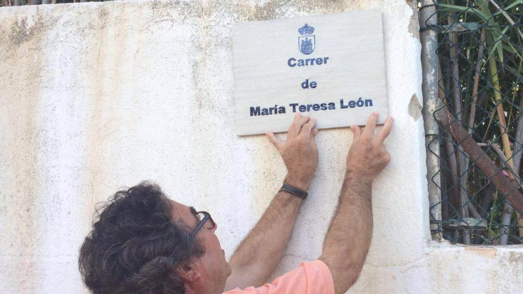placa calle maria teresa leon