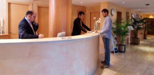 Hotel recepci&oacute;n