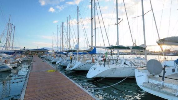 Barcos