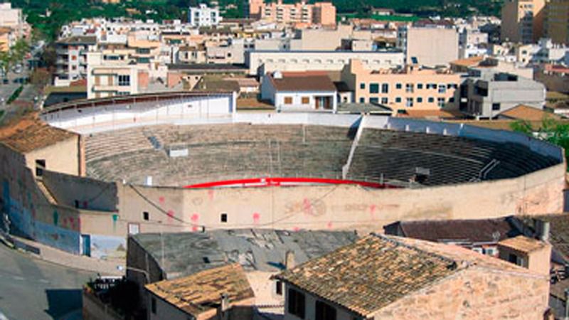 El suceso se ha producido este domingo en la plaza de toros