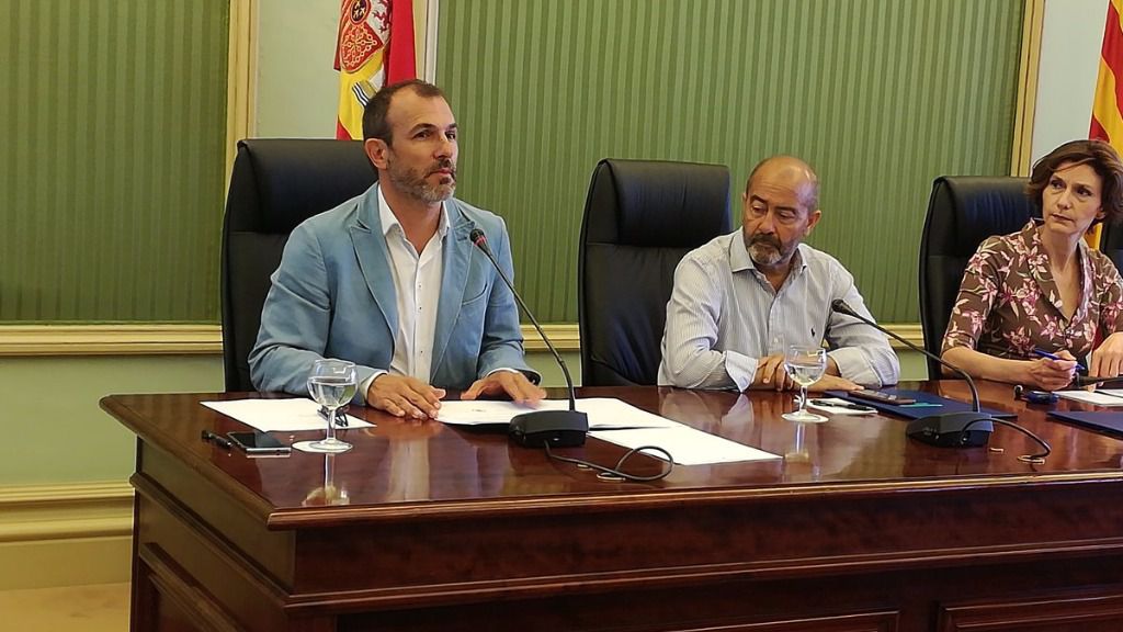 Asegura que dejaron de pagar "al tener el máximo de dinero disponible"