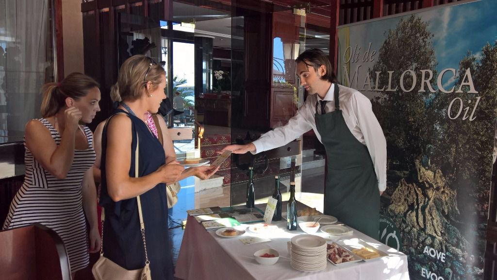 Campaña en hoteles de lujo de la isla