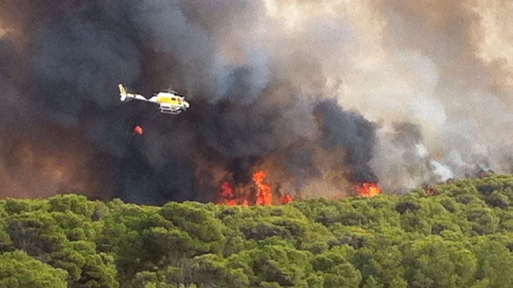 La Policía Local ha desalojado toda la playa