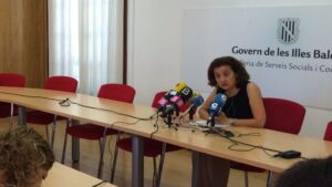 La consellera Fina Santiago