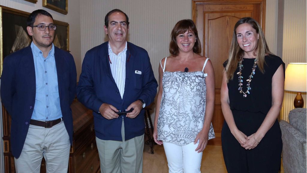 Armengol y Negueruela se han reunido con el presidente de Carrefour Property España