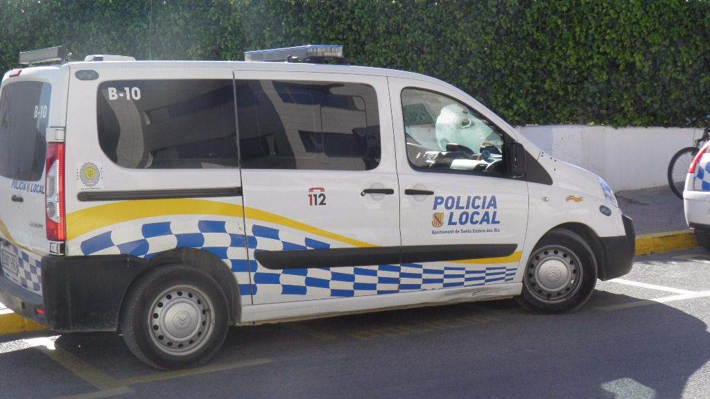 policia local santa eularia