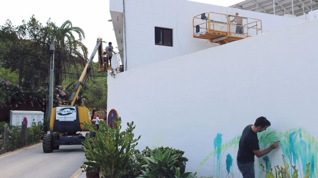 Las Dalias arte urbano