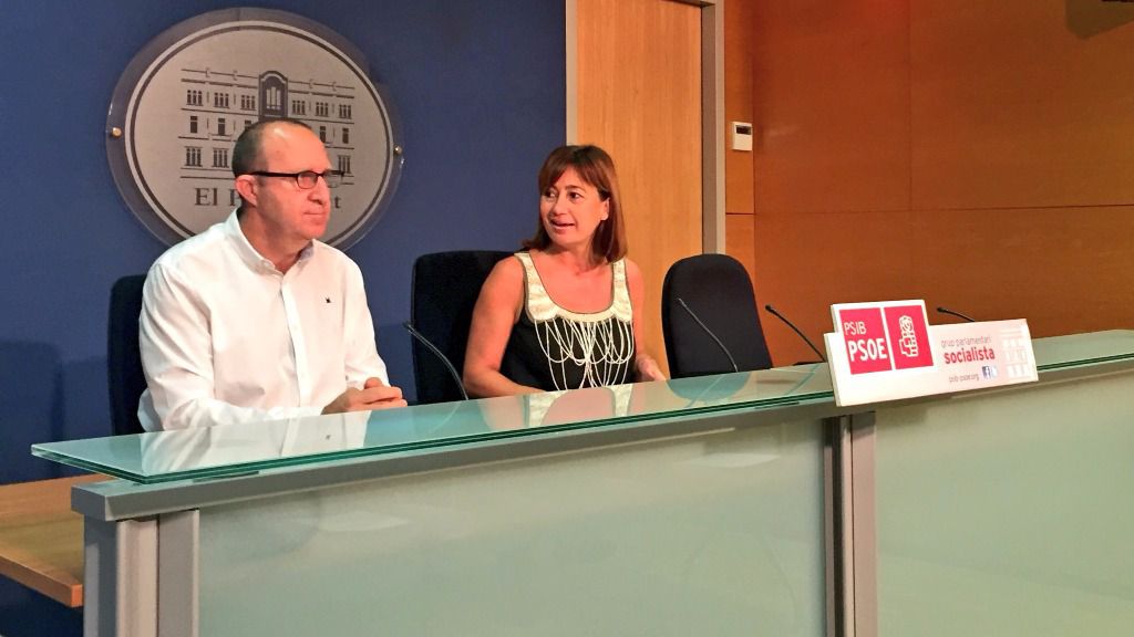 Armengol ha comparecido junto a Andreu Alcover