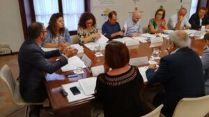 Reuni&oacute;n con los agentes implicados