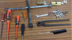 Herramientas con las que acced&iacute;an a los establecimientos