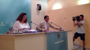 Costa: "Hay un informe jur&iacute;dico que dictamina que invade competencias"