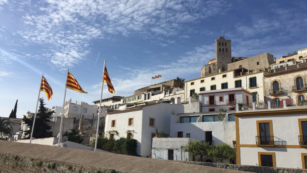 dalt vila