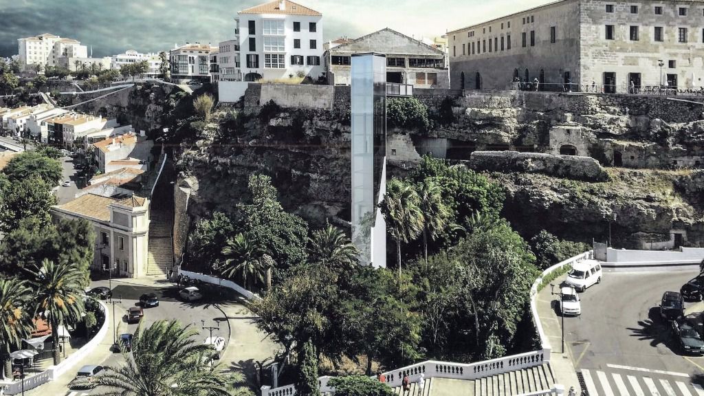 ascensor puerto ma&oacute;