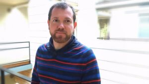 David Abril es portavoz parlamentario de M&eacute;s