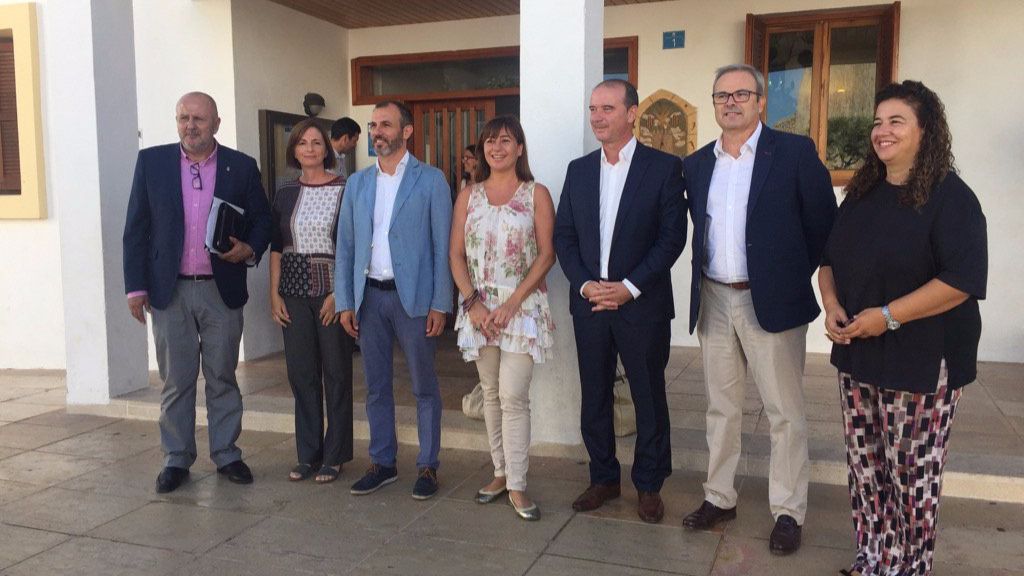 Armengol ha reunido este lunes a los presidentes de los Consells Insulars