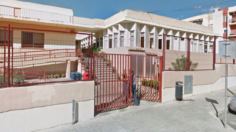El colegio Anselm Turmeda en Son Roca