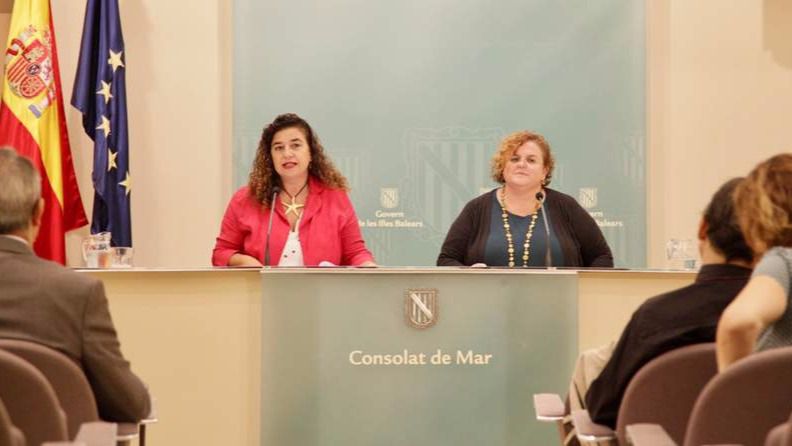 Pilar Costa y Ruth Mateu tras la reunión semanal del Govern